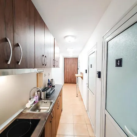 Private In Silvy's Pretty House 호스텔
