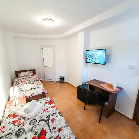 Private In Silvy's Pretty House Hostal Burgas