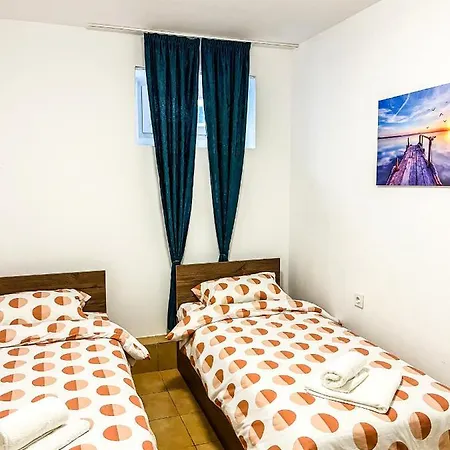 Private In Silvy's Pretty House 호스텔 *