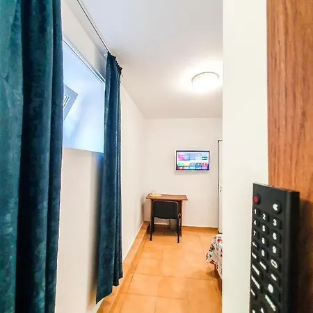 Private In Silvy's Pretty House 旅馆 布尔加斯