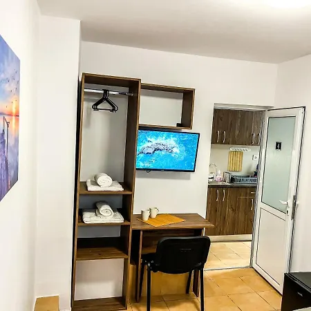 Private In Silvy's Pretty House 旅馆 布尔加斯